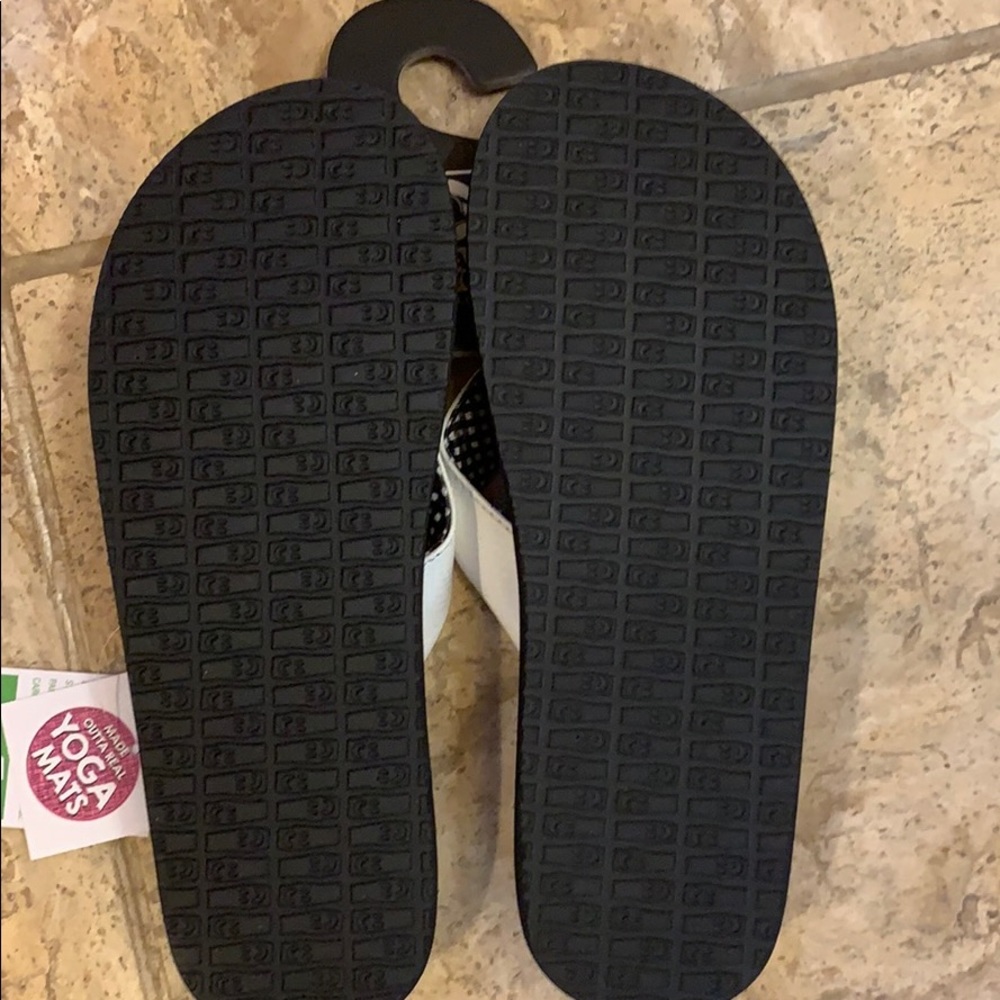 Sanuk Yoga Mat Flip Flops Sz 7 - Picture 3 of 3